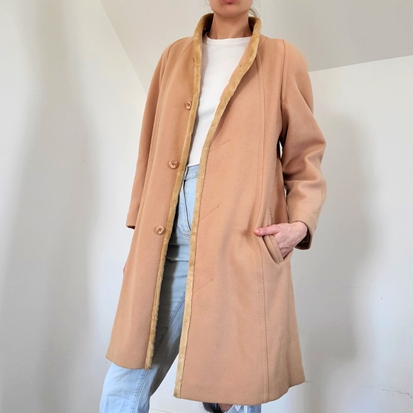 VINTAGE - Merino wool blend coat - Picture 3 of 14